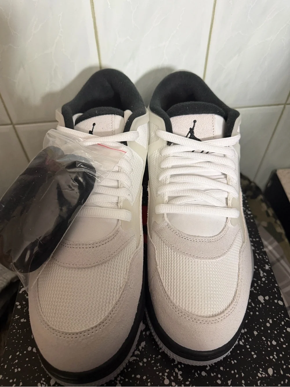 Jordan low top